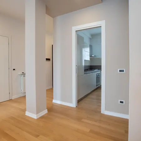 Sunny Monteverde Escapes * Róma