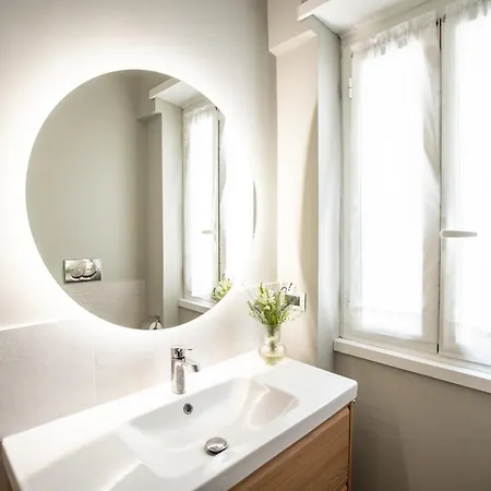 Sunny Monteverde Escapes *